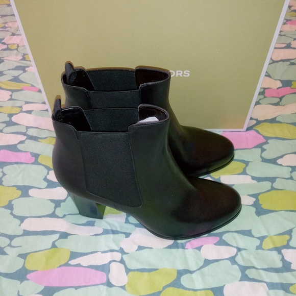 Michael Kors Lottie Chelsea Booties - Picture 6 of 10